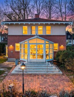 Hochkarätiges Architektenhaus auf parkähnlichem Gartengrundstück im Herzen von Falkensee-Finkenkrug - Falkensee