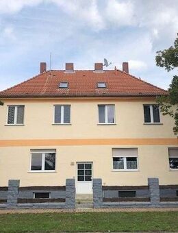 Kernsaniertes Mehrfamilienhaus 4 WE am Stadtrand von Zerbst - Zerbst (Anhalt)