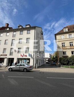 Helle 2-Zimmer-Wohnung mit Küchenzeile im Straubinger Stadtzentrum - Straubing