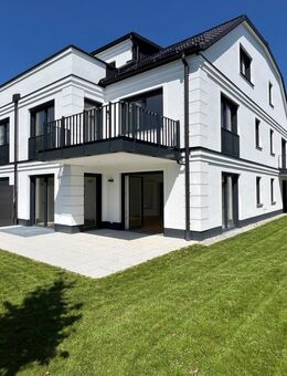 Hochwertige Neubau-Gartenwohnung mit taghellem Souterrain und großer Sonnenterrasse - München