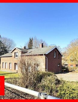 Zweifamilienhaus mit großzügigem Eigenlandgrundstück für Kapitalanleger oder Eigennutzer - Scharbeutz