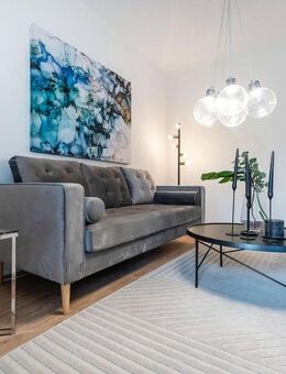 Modern sanierte 2,5-Zimmer-Wohnung in Toplage in Frankfurt-Niederrad - Frankfurt (Main)