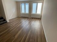 Maisonette-Wohnung - Frisch saniert und großzügig geschnitten - Kiel