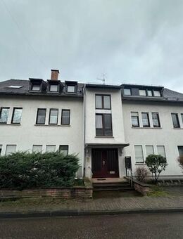 großzügig geschnittene, zentral gelegene 5 Zimmer, K-B-B, Eigentumswohnung, mit PKW- Stellplatz im Carport in Heidelberg-Handschuhsheim, - Heidelberg