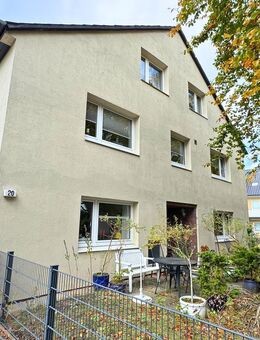 Saniertes Mehrfamilienhaus in Tangstedt / Faktor 18 - Tangstedt (Landkreis Stormarn)