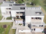 *Modernisierte 3,5-Zi-Whg, 92m² Wfl., Balkon, TG-Platz in Höfen* - Höfen (Enz)