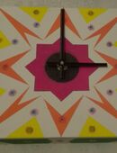 Bunte Wanduhr in 76829