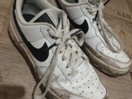 Ein Paar Nike Air Schuhe gut benutzt 🫦 aus meiner Sammlung gr 36,5 getragen - Sittensen