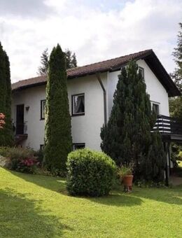 1-2 Familienhaus in Durach mit Garten und Loggia zu verkaufen - Durach
