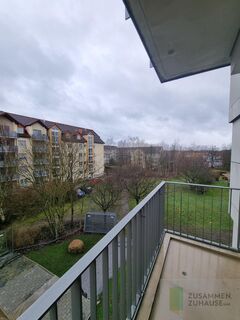 *Schöne 3 Zimmer-Wohnung mit Blick ins Grüne zu vermieten*