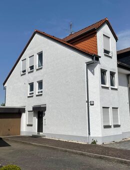 Supergelegenheit! gemütliche 2-Zimmer-Dachgeschosswohnung mit Kellerraum und Stellplatz - Swisttal