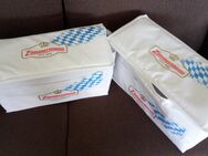 Eine große Kühltasche - Essen