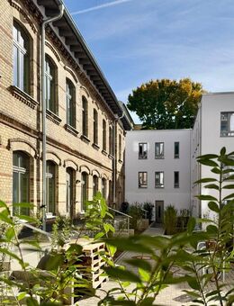 Erstbezug: Maisonette / Stadthaus mit Terrasse und Gartenanteil im Innenhof - Berlin