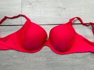 BH von Victoria Secret Gr. 75E neon pink - Vechta