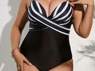 Schicker Schwarz-Weiß Gestreifter Einteiler-Badeanzug für Damen Gr. XXXXL - Berlin Treptow-Köpenick