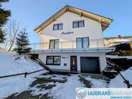 Großes freistehendes Ferienhaus in der Nähe von Winterberg mit Einliegerwohnung und Feriengenehmigung in Medebach-Küstelberg - Medebach (Hansestadt)
