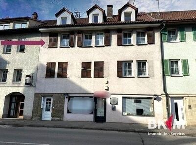 Gepflegte 4-Zimmer-Wohnung mit Balkon & Gartenanteil