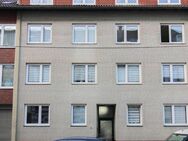 Potenzial nutzen und Charme zum Vorschein bringen: Zentral gelegene 3-Zimmer-Dachgeschosswohnung - Bremerhaven