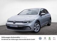 VW Golf, 1.5 VIII eTSI Life Connect, Jahr 2023 - Potsdam