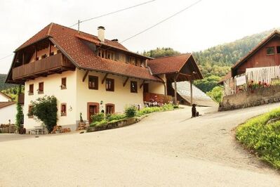 Traumhaft gelegener Ferien- und Reithof in Wambach