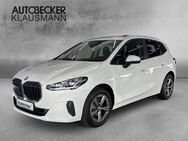 BMW 218 Active Tourer, TRAVEL PAKET AUTOMATIK, Jahr 2023 - Krefeld