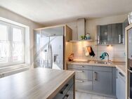 Ein Platz zum Träumen - Moderne und familiengerechte 4-Zimmer- Wohnung mit Balkon und Garage! - Landshut