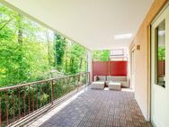 Großzügige Terrassenwohnung. An der Isar im Grünen gelegen. - München