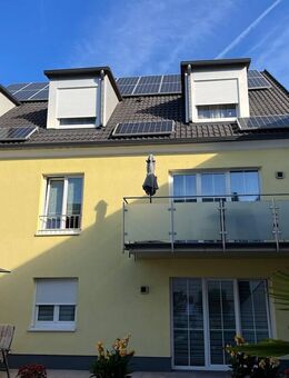 Großzügige und sehr gepflegte 2-Zimmer-Wohnung im 1. OG mit Balkon in zentraler und ruhiger Lage - Bad Bergzabern