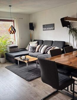 Voll sanierte 3-Zimmerwohnung mit Tiefgarage in Regensburg - Regensburg