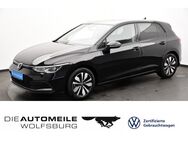 VW Golf, 2.0 TDI 8 VIII Move, Jahr 2023 - Wolfsburg