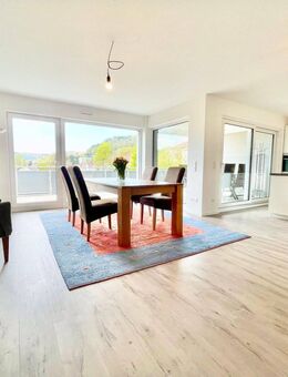 Seltene Gelegenheit! Exklusive Penthouse-Wohnung mit Panoramablick und Dachterrasse - Albstadt