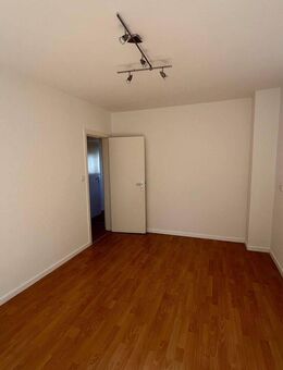 Charmante 3-Zimmer Wohnung mit Balkon - Lübeck
