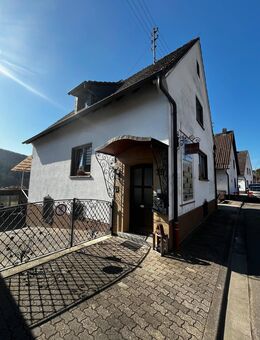 Gepflegtes Zuhause in ruhiger Lage - Niederschlettenbach