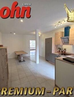 m3444 Frisch renovierte 3-4-Zimmer-Wohnung mit Einbauküche und barrierefreien Zugang im Herzen der Stadt für Mieter ab 50 - Nürnberg