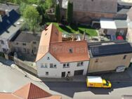durchsanieres Stadthaus, 125m², 4 Zi. + ausbaufähiges DG, Garage, in Marktplatznähe von Lützen - Lützen