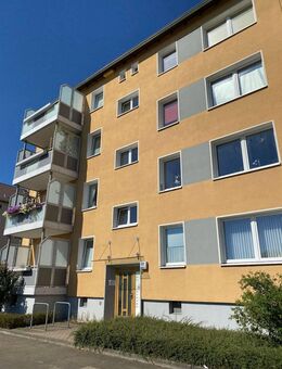modernisierte 3-Zimmerwohnung mit Balkon in Burg - Hannover