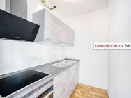 IMMOBERLIN.DE - Adrette Wohnung mit Sonnenloggia in mehrfach attraktiver Lage - Berlin