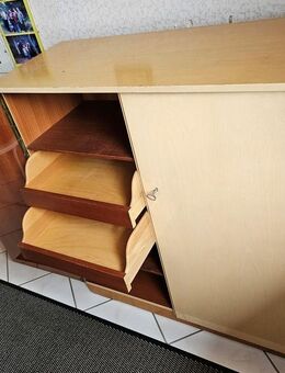 w19) gebrauchte Kommode - Schleiflack - 2 Türen - Größe 104 x 44 x 111 cm (BxTxH) - Garbsen