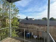 Günstige 3-Zimmer mit Balkon, Wanne, offener Küche und Laminat in ruhiger Lage! - Chemnitz