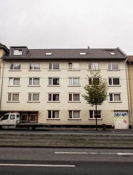 13 Einheiten, 11 Garagen, 1 großes Ziel: Rendite steigern! - Kassel