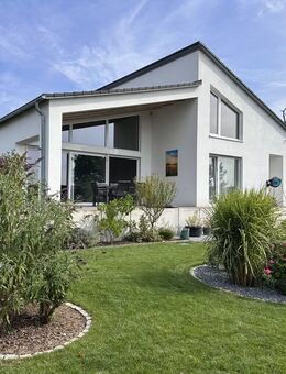 Modernes Architektenhaus - Komfort und Design auf höchstem Niveau - Rattelsdorf (Bayern)