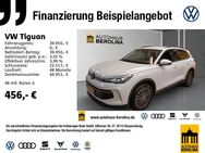 VW Tiguan, 2.0 TDI Life R, Jahr 2024 - Berlin