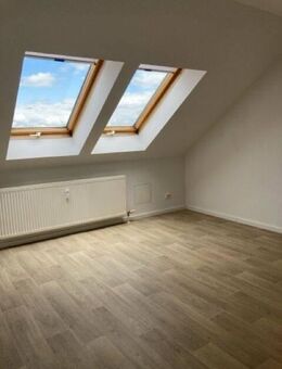 moderne Dachgeschosswohnung in ruhiger Lage - Wohnberechtigungsschein erforderlich - Stadtilm