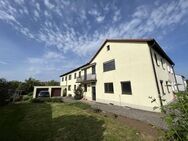 SIEDLUNG WEIßENBURG - große Doppelhaushälfte mit zwei Garagen und Garten - Weißenburg (Bayern)