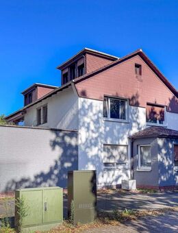 Mehrfamilienhaus mit 2 vermieteten Wohneinheiten und Gewerbeeinheit in guter Lage von Oldenburg! - Oldenburg