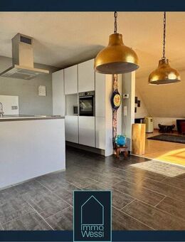 Wohnen mit Wohlfühlcharakter - großzügige DG-Wohnung in zentraler Lage in Steinbach! - Baden-Baden