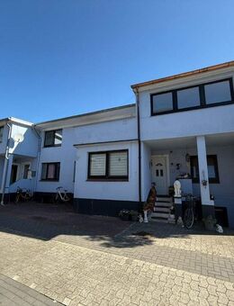 Leben, wo andere Urlaub machen - Charmantes Vierfamilienhaus im Herzen von Varel - Varel