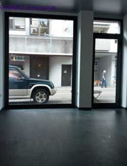 Vermietetes Geschäftshaus mit Ladenlokal und zwei Büroräumen in zentraler Innenstadtlage von St.Ingbert zu verkaufen - Sankt Ingbert