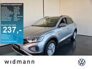 VW T-Roc, 2.0 TDI Life 150, Jahr 2022 - Schwäbisch Gmünd