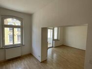 Objekt-Nr.: 3724 - bezugsfreie 2-Zimmer-ETW im 2. OG mit Loggia, FBH und Wanne zentrumsnah in Plauen - Plauen